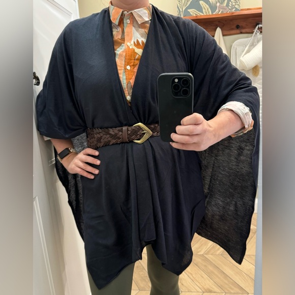 Brooks Brothers Navy Shawl - NWOT - O/S - Picture 1 of 2